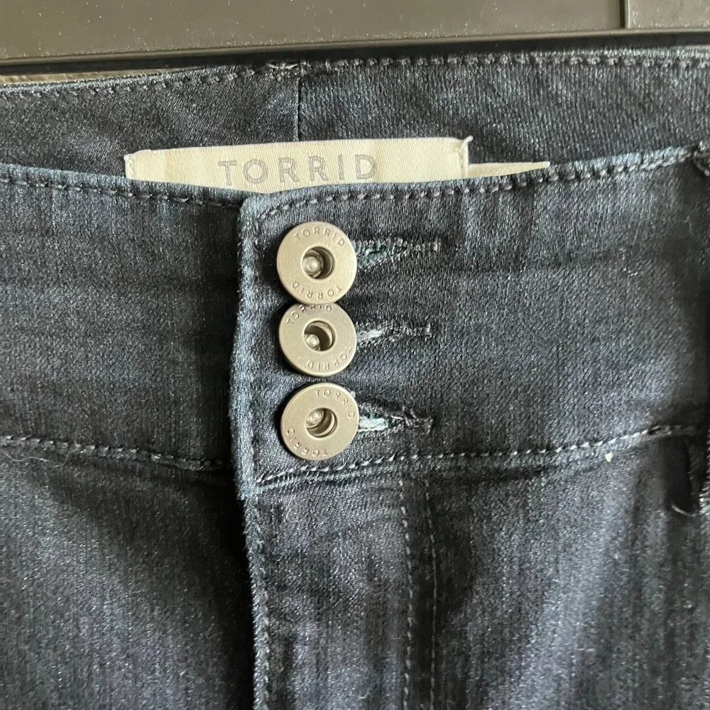 Torrid Dark Wash Stretch Jeggings Size 14 Style 10114977 - Picture 6 of 11